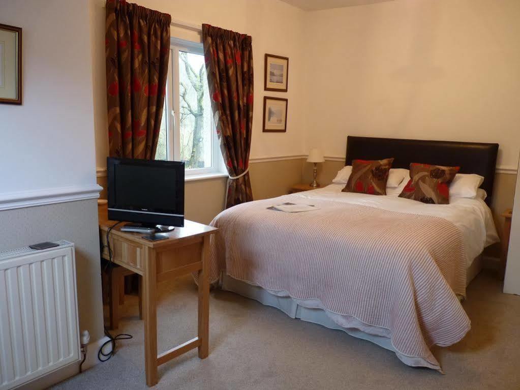 Lyndhurst Guest House Ulverston Kültér fotó